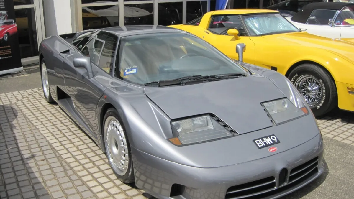 Bugatti EB110, never knew there was one here!