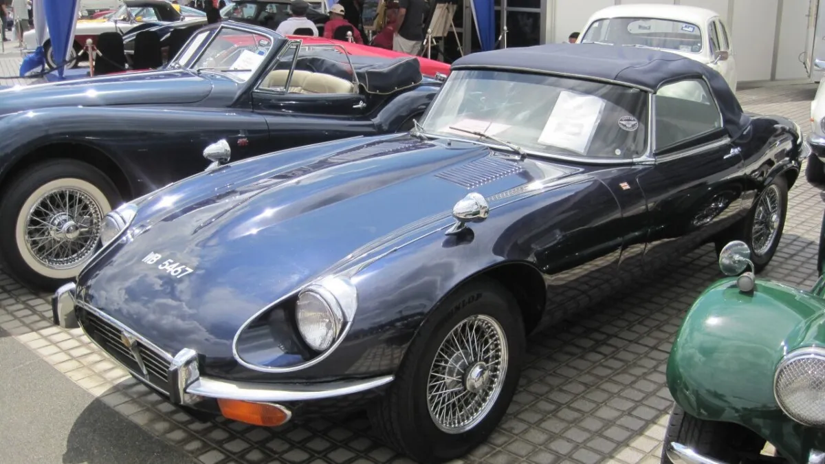 Timeless elegance, Jaguar E-Type..