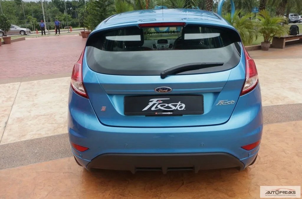 The New Ford Fiesta Sport 10