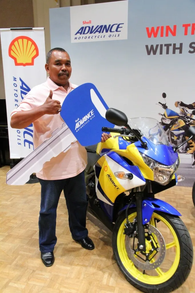 Shell Advance Win the Ride of Your Choice Grand Prize winner Shahbudin Saad from Sg Petani
