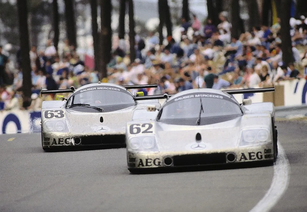 24 Hours of Le Mans, 10-11 June 1989. Sauber-Mercedes C 9, Group C racing car,. Starting number 63 – winners: Jochen Mass / Manuel Reuter / Stanley Dickens. Starting number 62 – driver team Jean-Louis Schlesser / Jean-Pierre Jabouille / Alain Cudini finish fifth.