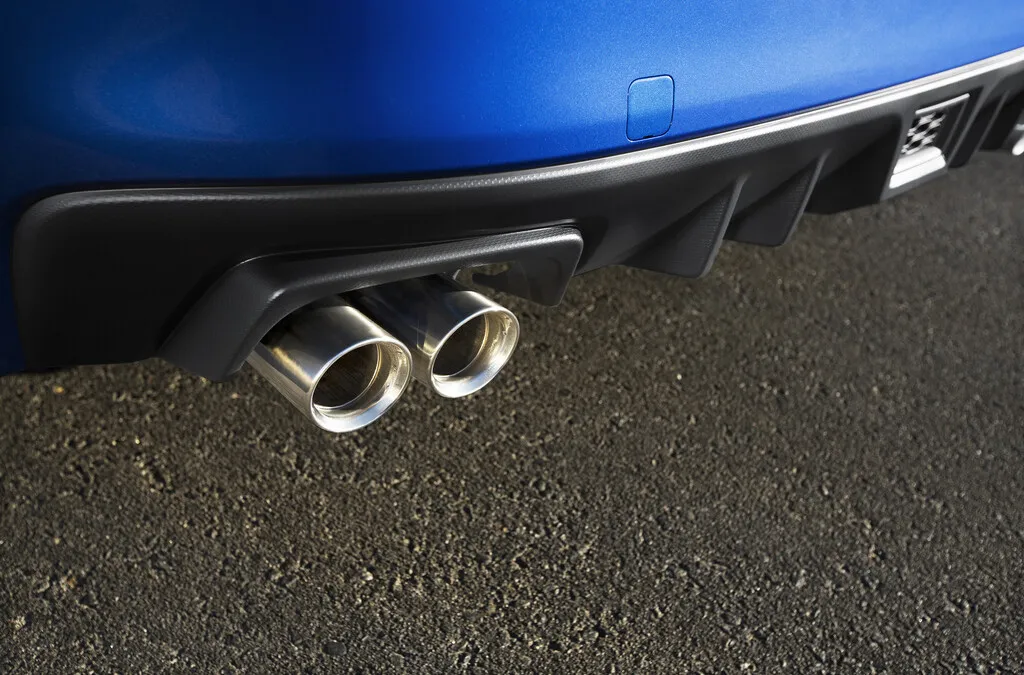 Subaru_WRX_STI exhaust pipes