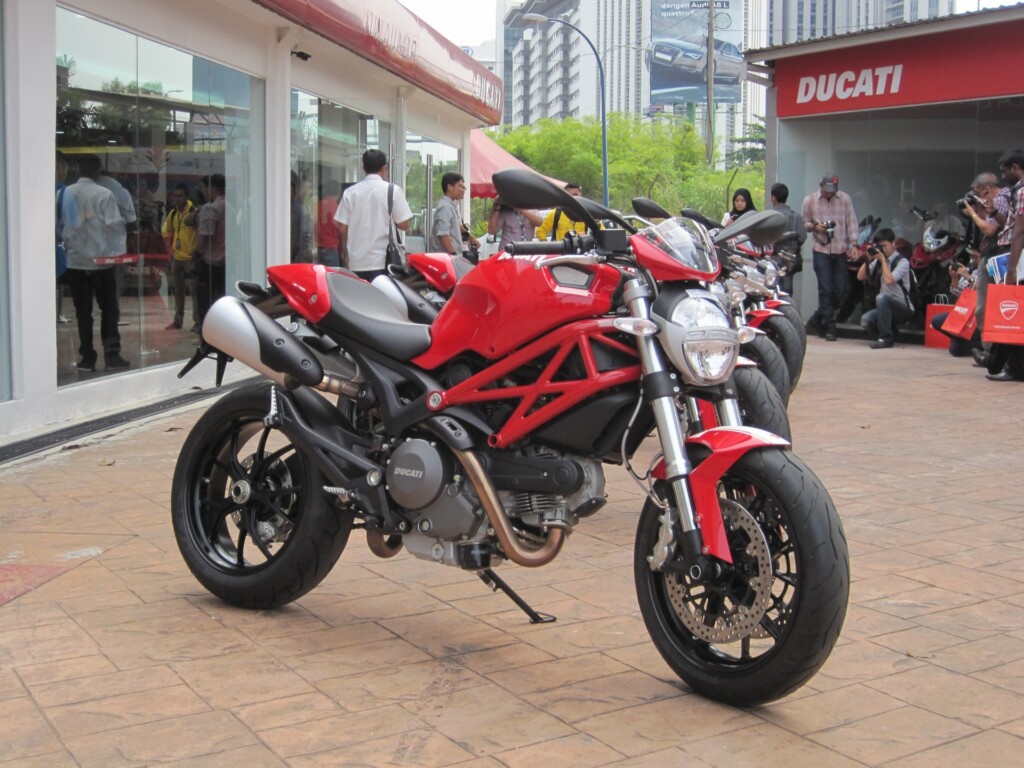 ducati monster 796 price