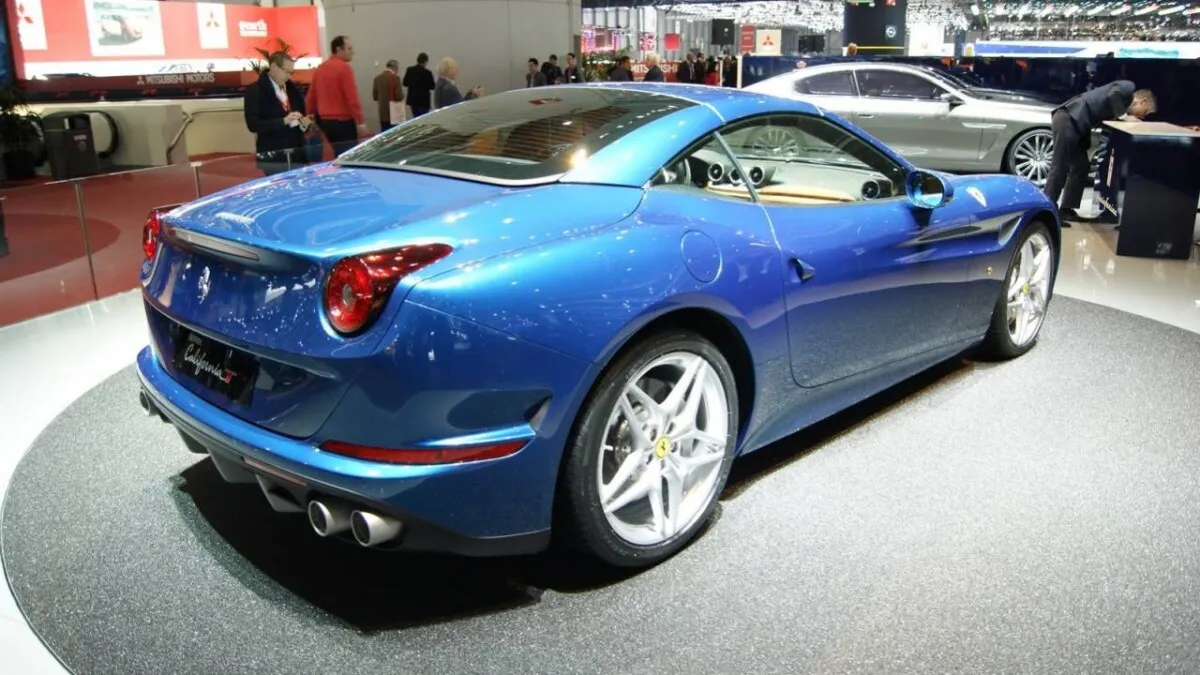 Ferrari California T (2)
