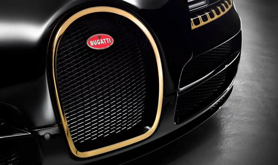 Some of the Bugatti’s body components are coated in 24-carat gold for example the striking Bugatti horseshoe, which gleams against the background of the black front grille, creating a truly expressive front view for the Vitesse