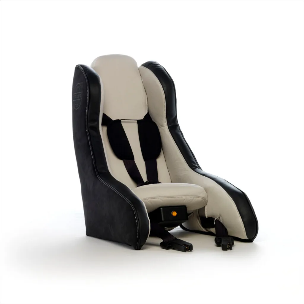 Volvo_Inflatible_Child_Seat-04