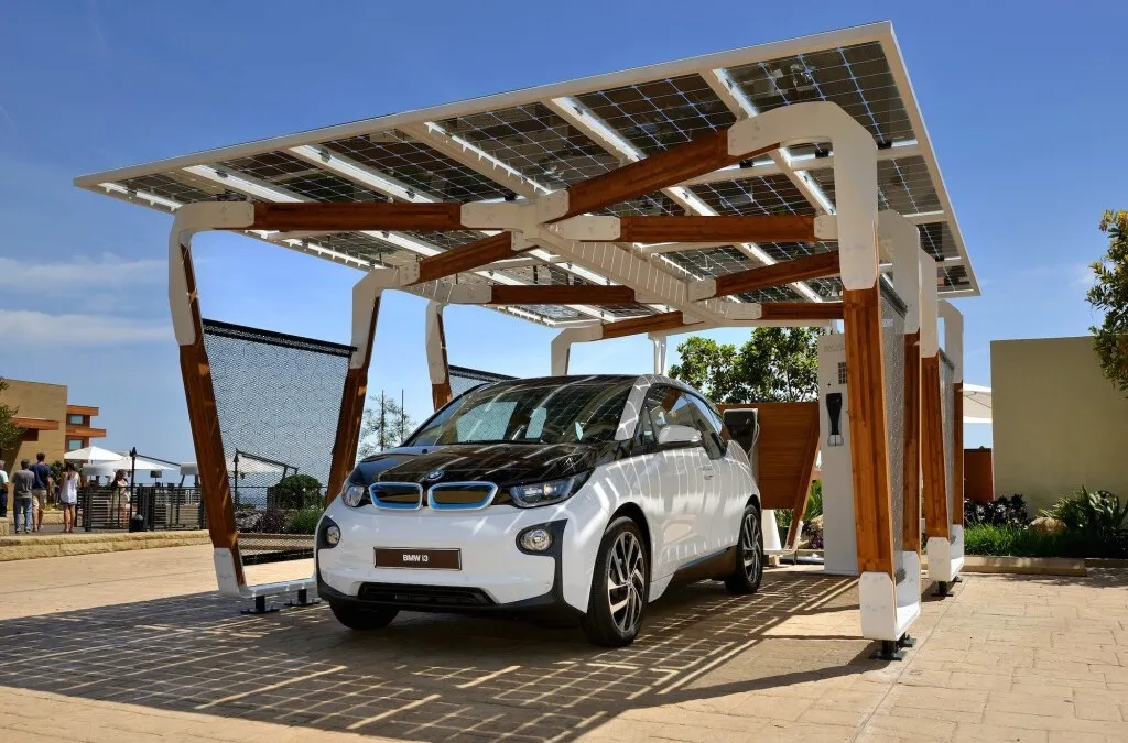BMW DesignworksUSA Solar Carport Concept (1)