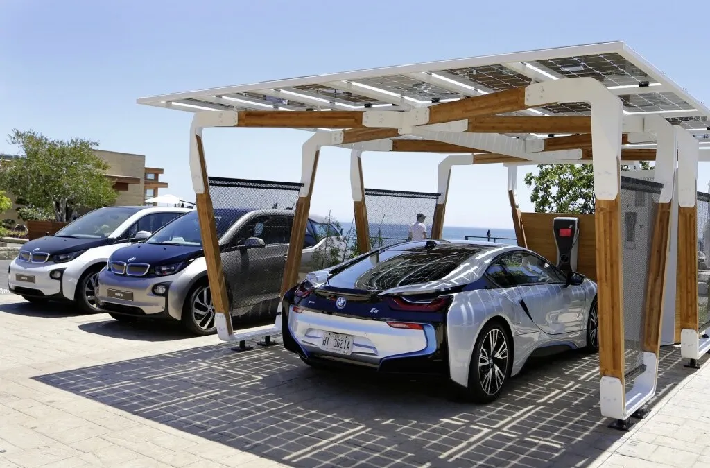 BMW DesignworksUSA Solar Carport Concept (2)