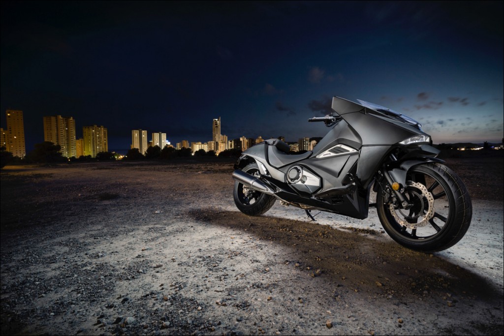 Honda_NM4_Vultus_1