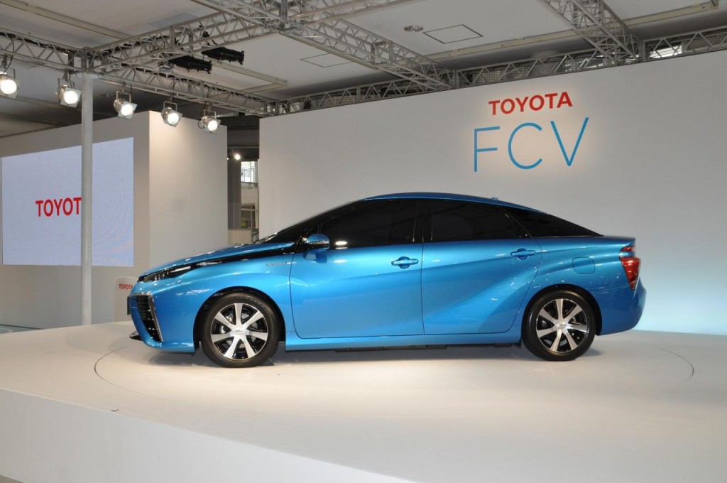 Toyota_FCV_04