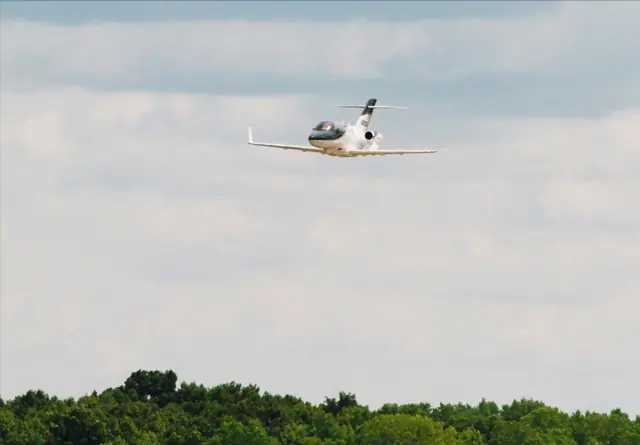 First Production HondaJet Makes Public Debut
