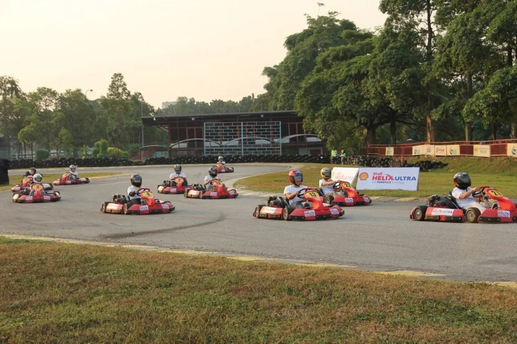 The 10 Shell Helix contest finalists during the go-kart challenge.
