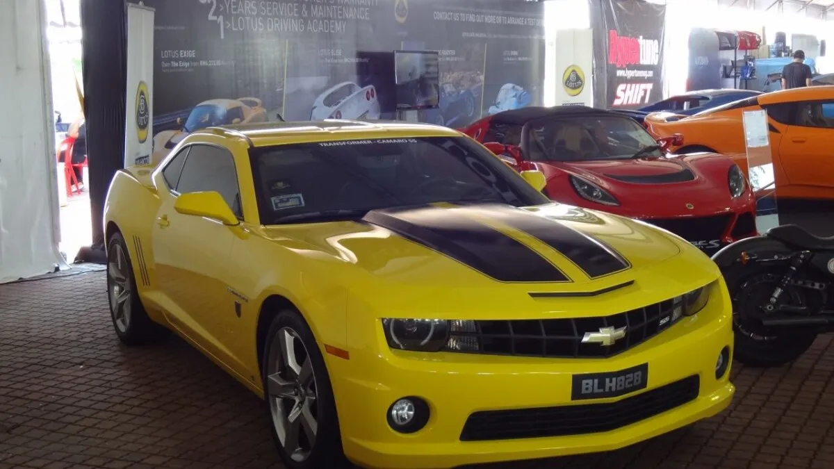 Yup, Bumblebee is there too!