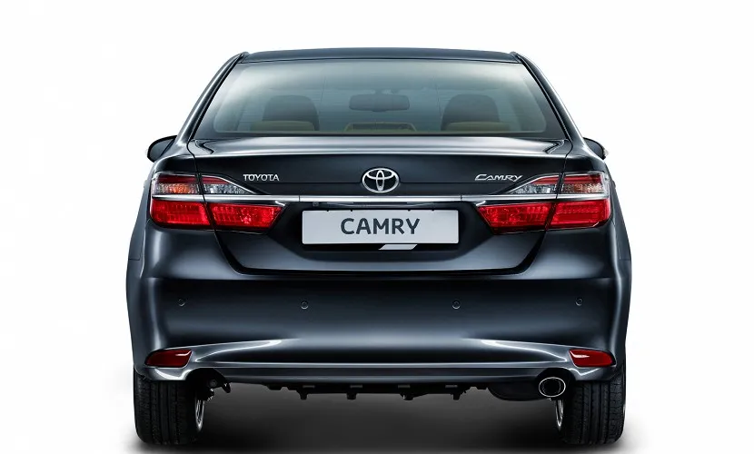Toyota Camry  (10)