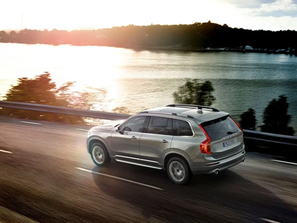 Volvo XC90 (29)