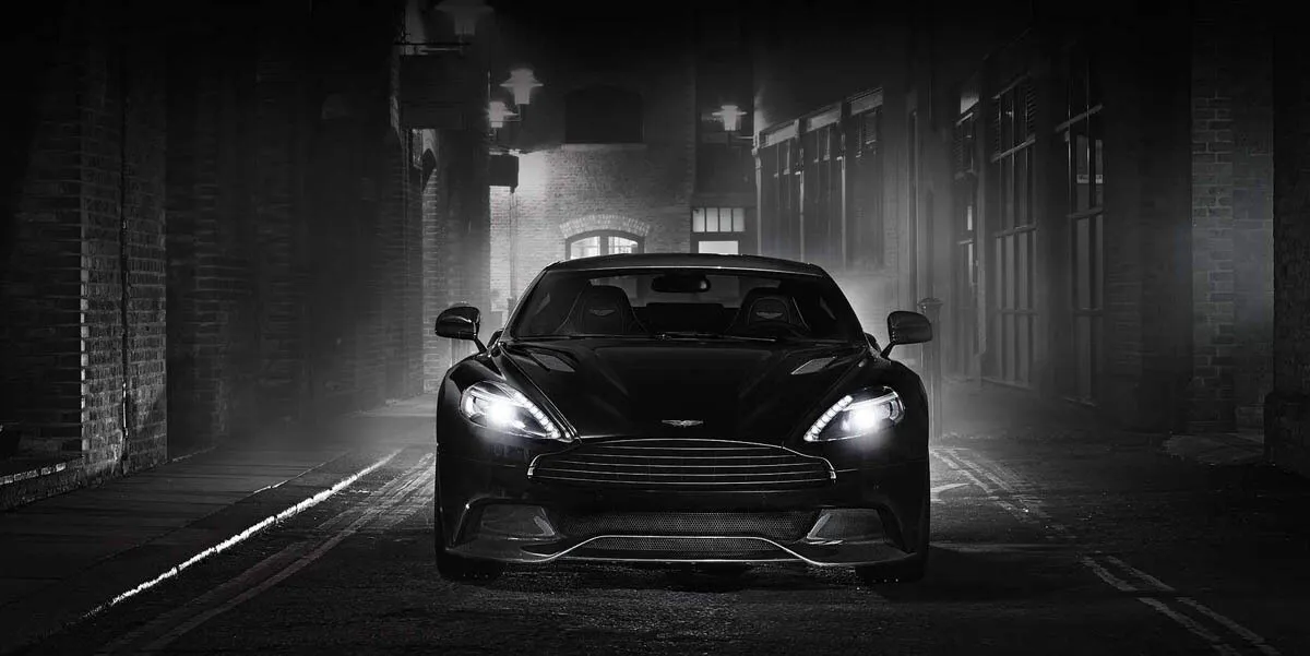 Aston Martin Vanquish Carbon Edition  (1)