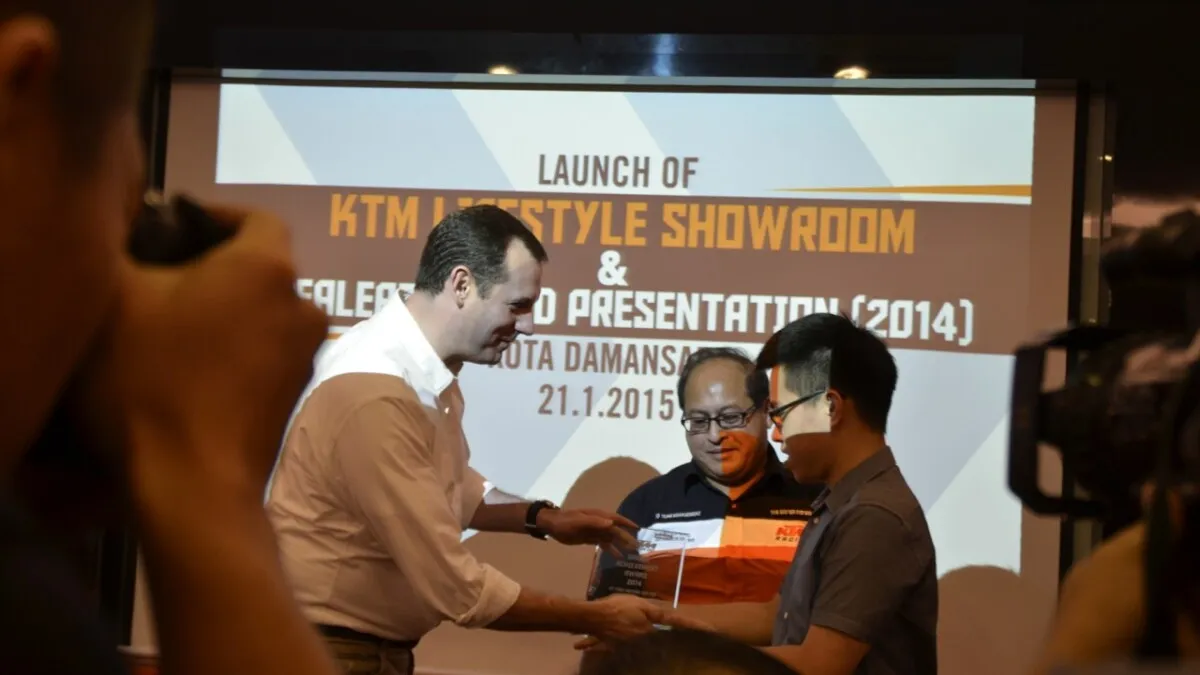 KTM-showroom-launch  (32)