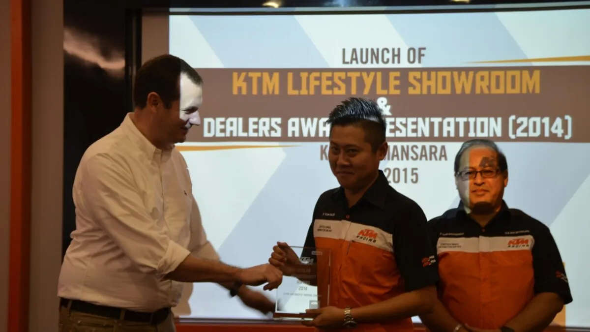 KTM-showroom-launch  (36)