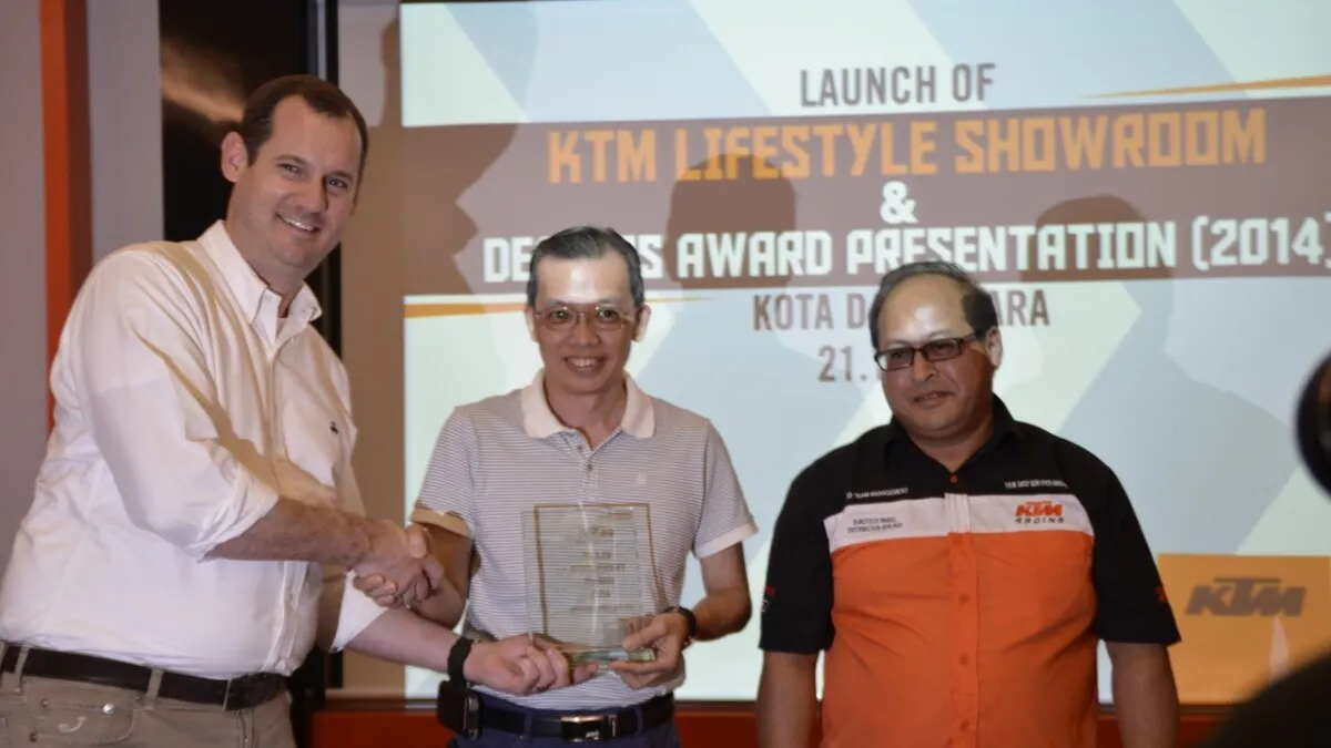 KTM-showroom-launch  (40)