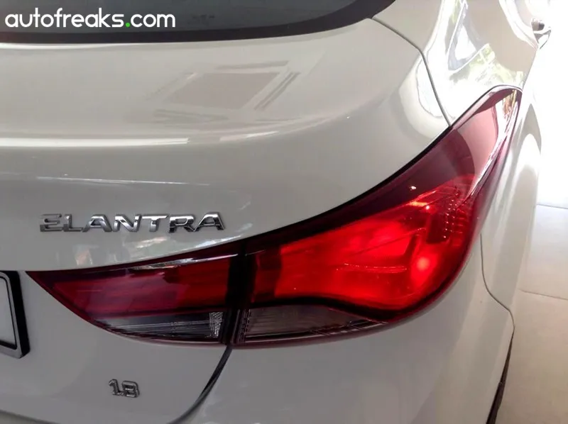 2015 Hyundai Elantra 1.8 - 10