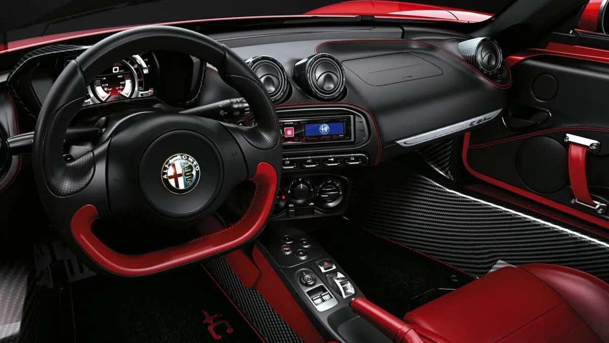 Alfa Romeo 4C Spider (14)