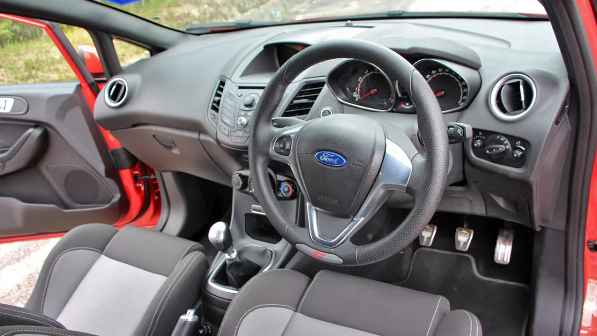 Ford-Fiesta-2015 (8)