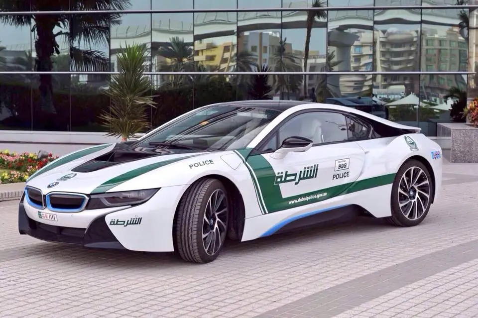 BMW_i8_Dubai_Police_4