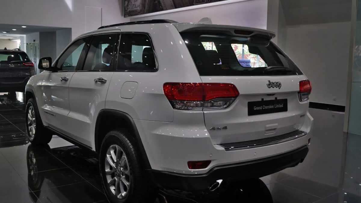 Jeep_Grand_Cherokee_Limited(3)