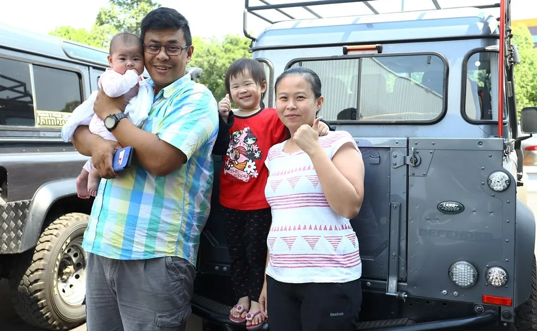 Johorean John Chai brought his wife, 4-month old baby and adorable 3-year old girl for the Landy De Langkawi  convoy