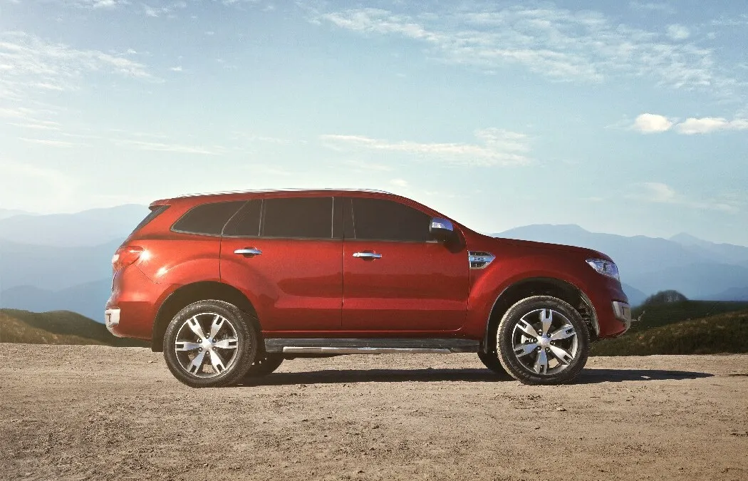 New Ford Everest_Side