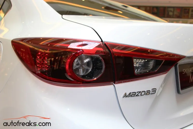 2015 Mazda3 2.0 CKD - 2