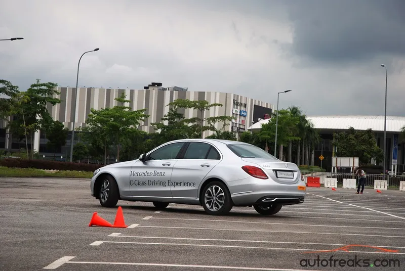 Mercedes-Benz C-Class Driving Experience - 11
