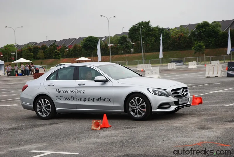 Mercedes-Benz C-Class Driving Experience - 12