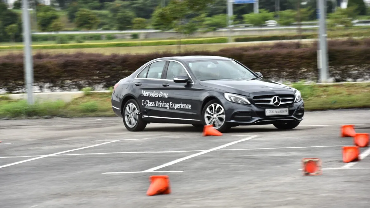 The New C-Class Driving Experience (14)