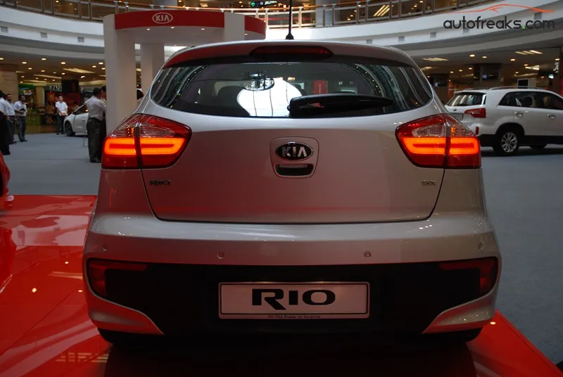 2015 Kia Rio 5-door - 10