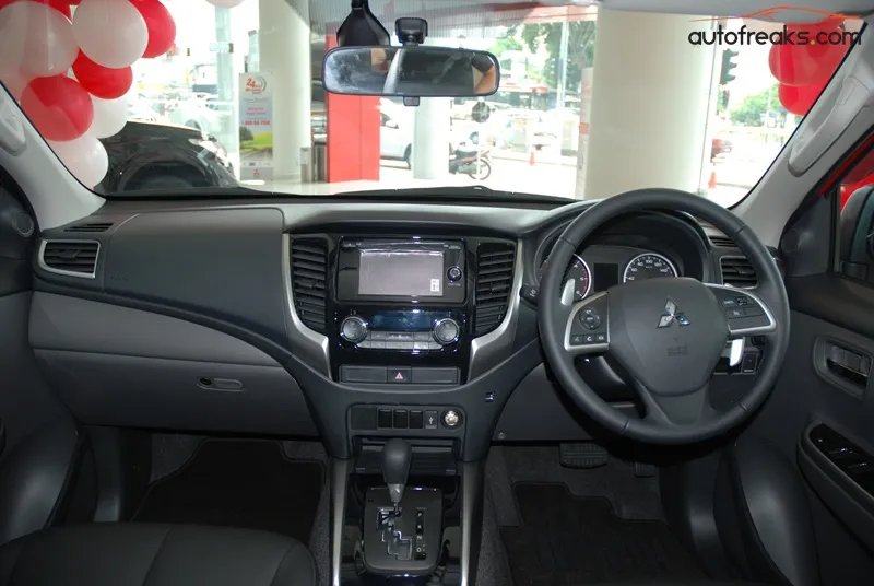 2015 Mitsubishi Triton VGT (5)