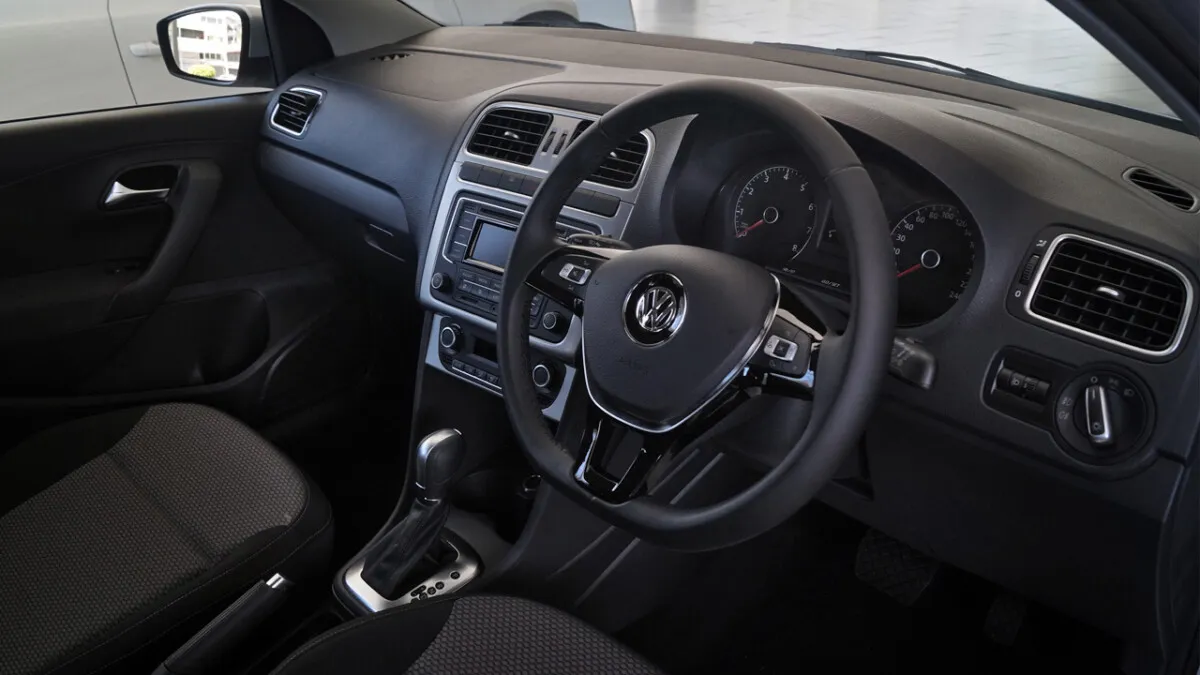 2015_VW_Volkswagen_polo_facelift (10)