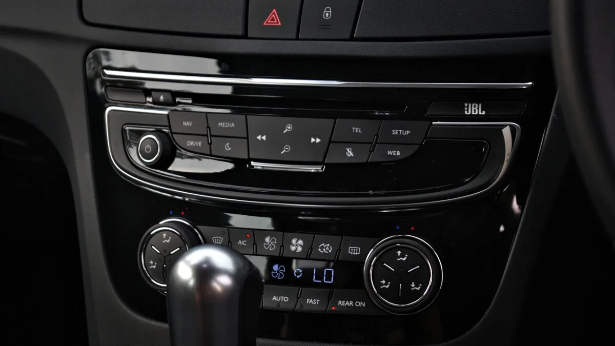 Peugeot_508_facelift_media_drive_2015 (60)