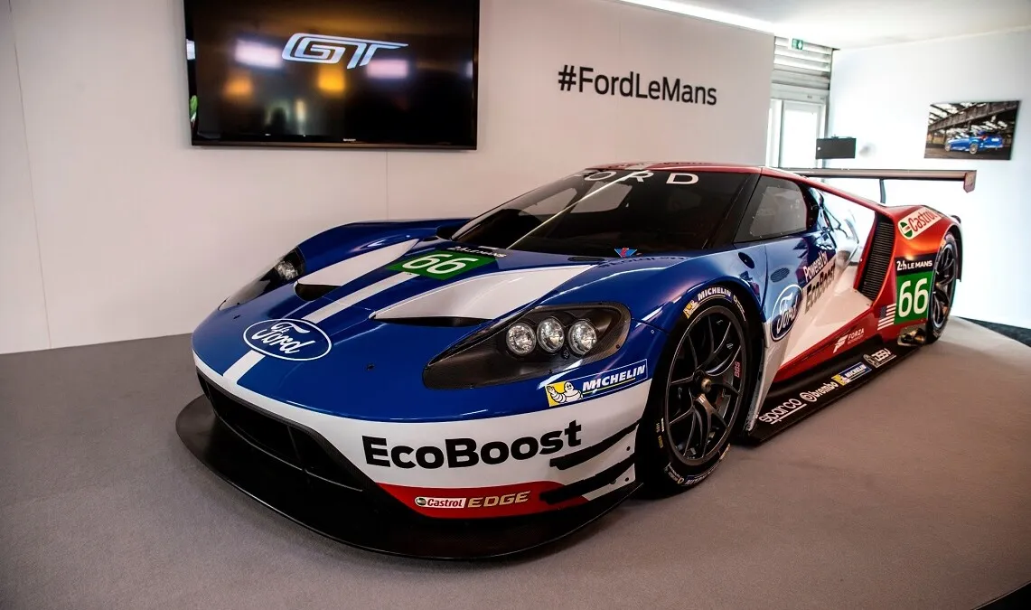 Photo 7 - Ford GT