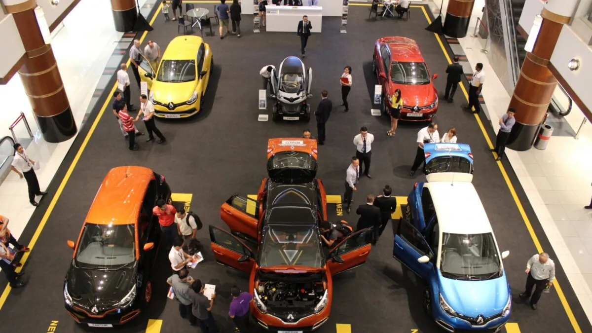 Renault roadshow featuring the new stylish Captur crossover 1