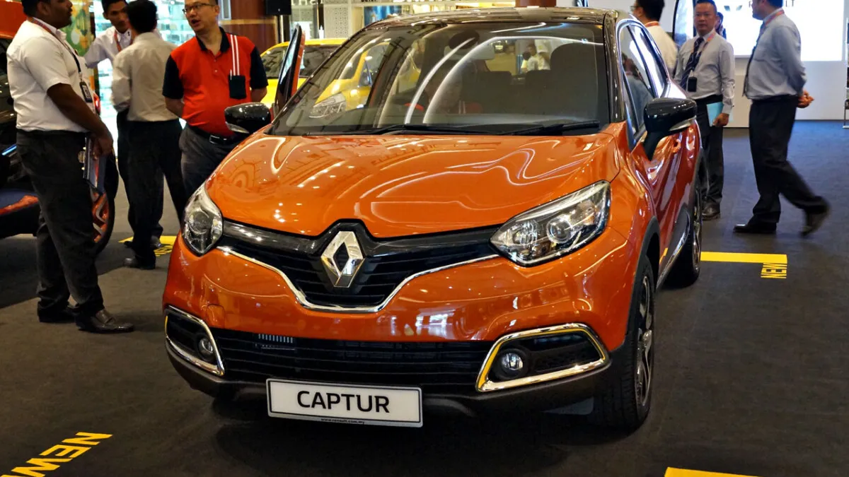 Renault_Captur_Preview_2015 (16)