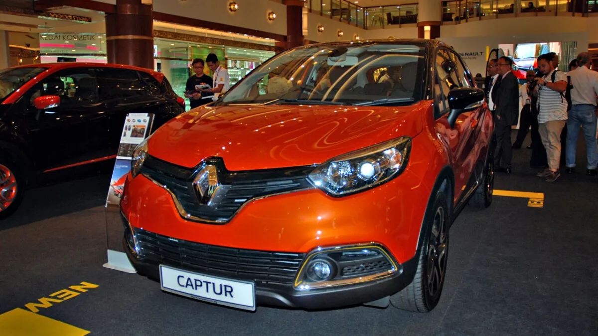 Renault_Captur_Preview_2015 (5)