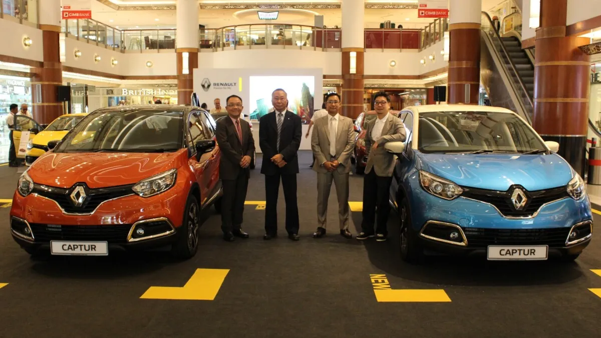 Showcasing the Renault Captur - a sporty and versatile compact crossover 1