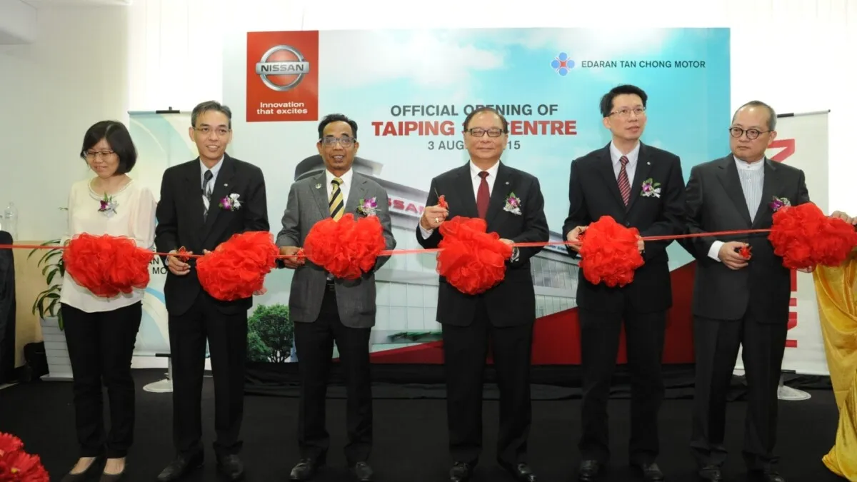 04 The VIPs launched the ETCM Taiping 3S Centre
