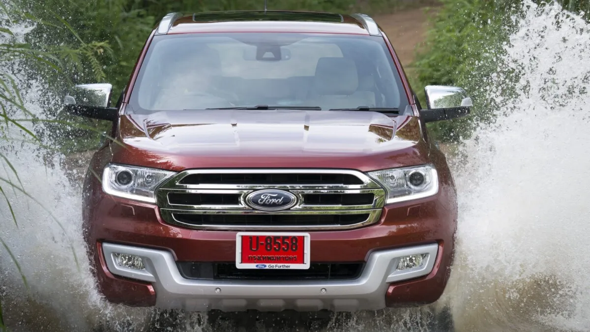 Ford Everest on location 017