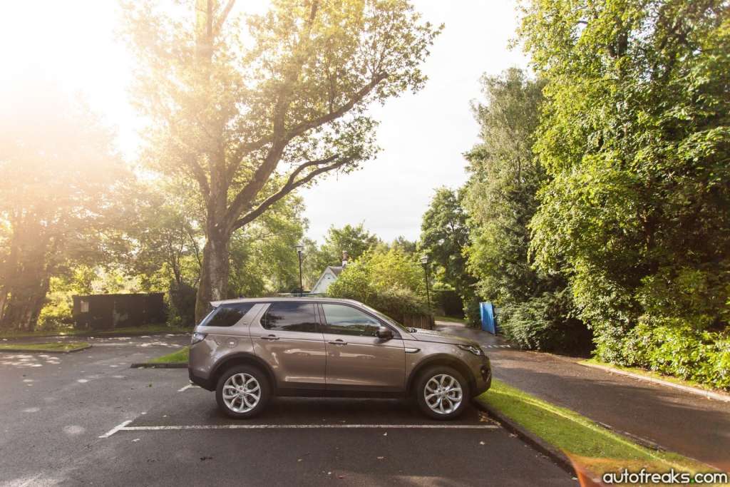 LandRover_Discovery_Sport-016