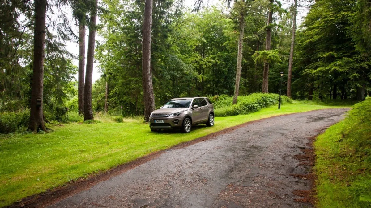 LandRover_Discovery_Sport-033
