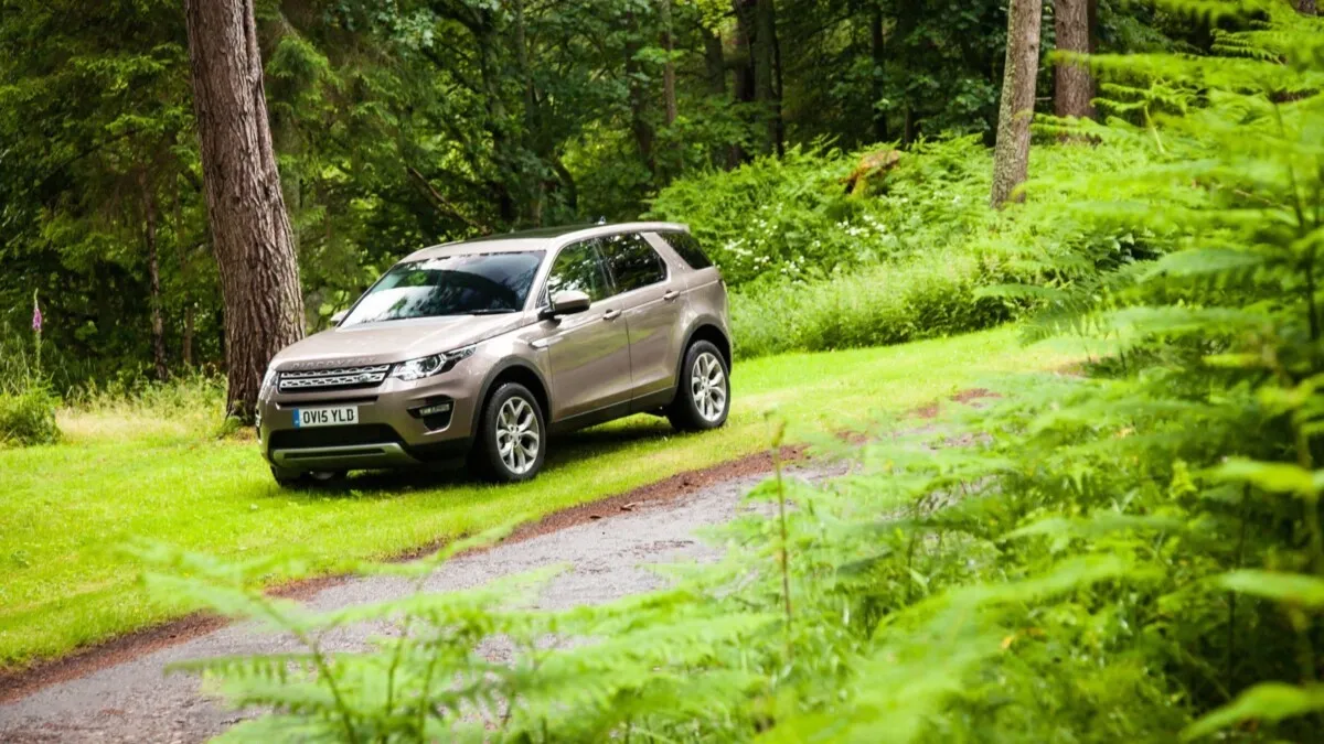 LandRover_Discovery_Sport-035