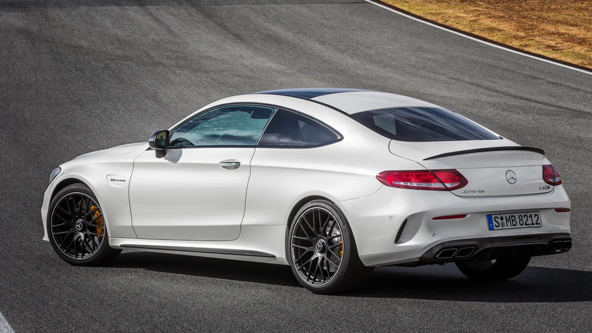 Mercedes_AMG_C63_S_Coupe_3