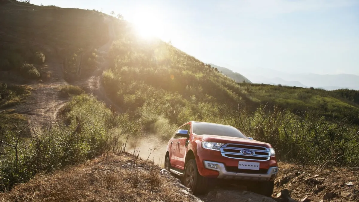 New Ford Everest-Track